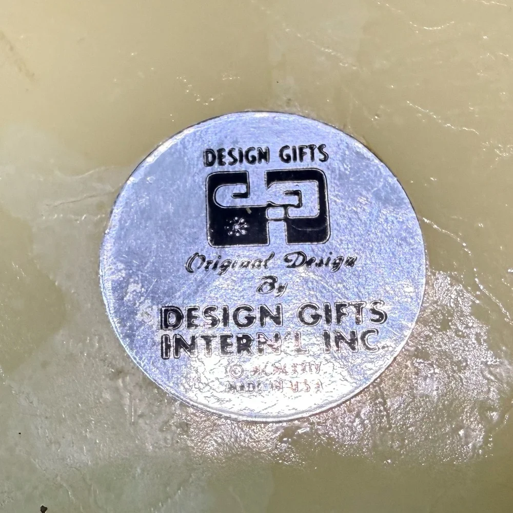 DESIGN GIFTS INTERN’L INC. Floral Jewelry/Trinket Box